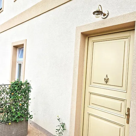 Follemira Cz - Kitchen - Garden - Cesky Raj Bed & Breakfast Lazany (Liberec)